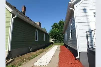 928  Wilson St, Racine, WI 53404 - Photo 4