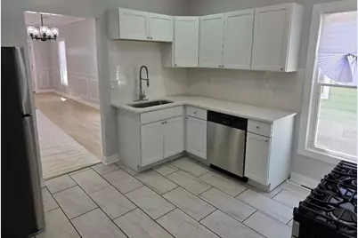 928  Wilson St, Racine, WI 53404 - Photo 8