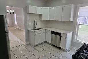 928 Wilson St, Racine, WI 53404 - Photo 8