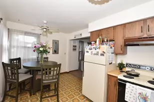 4276 S 14th St, Milwaukee, WI 53221 - Photo 16