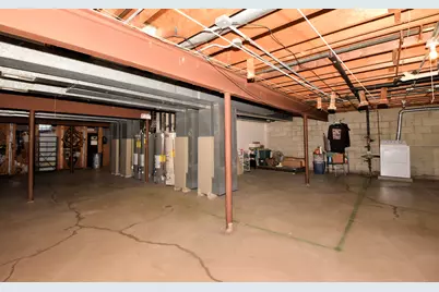4276 S 14th St, Milwaukee, WI 53221 - Photo 26