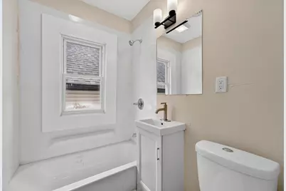 2420 N 35th St, Milwaukee, WI 53210 - Photo 20