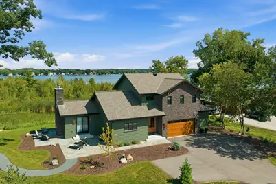 2852  Peninsula Ave, Delafield, WI 53018 - Photo 1