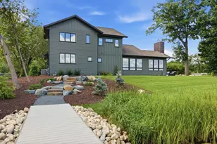 2852 Peninsula Ave, Delafield, WI 53018 - Photo 26