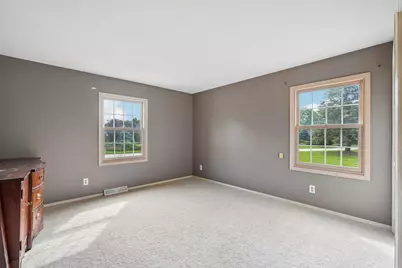2135  Michelle Dr, Brookfield, WI 53045 - Photo 32