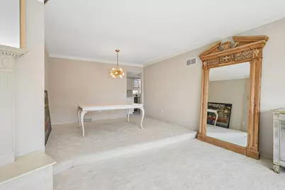 2135  Michelle Dr, Brookfield, WI 53045 - Photo 14