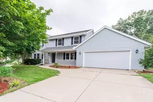 N102W15801 Flintlock Trail, Germantown, WI 53022 - Photo 2