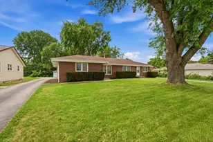 1045 W Sunset Dr, Waukesha, WI 53189 - Photo 2