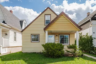 1722 S 76th St, West Allis, WI 53214 - Photo 2