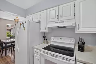 9034 W Lisbon Ave, Milwaukee, WI 53222 - Photo 12
