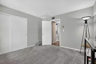 9034 W Lisbon Ave, Milwaukee, WI 53222 - Photo 20