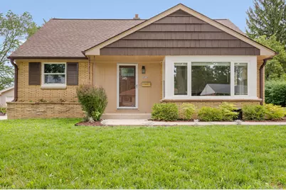 2916 S 104th St, West Allis, WI 53227 - Photo 2