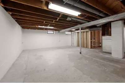 2916 S 104th St, West Allis, WI 53227 - Photo 18