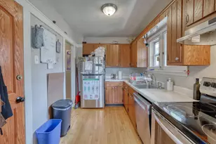 2013 E Wood Pl, Shorewood, WI 53211 - Photo 28