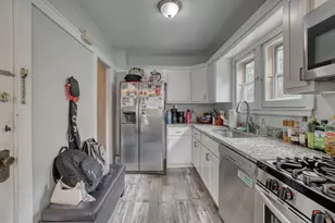 2013 E Wood Pl, Shorewood, WI 53211 - Photo 10