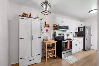 1751  Eldorado Dr #16, Bellevue, WI 54302 - Photo 4