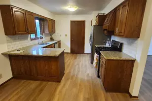1707 Miller Rd, Lake Geneva, WI 53147 - Photo 8
