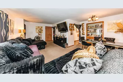 9017 W Hampton Ave #9019, Milwaukee, WI 53225 - Photo 24