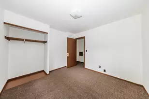 9017 W Hampton Ave, Milwaukee, WI 53225 - Photo 14