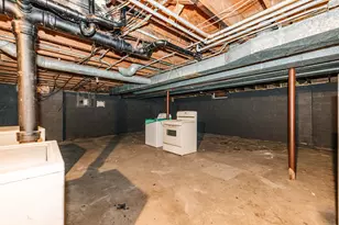 9017 W Hampton Ave, Milwaukee, WI 53225 - Photo 34