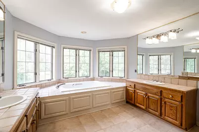 11723 N Bridgewater Dr, Mequon, WI 53092 - Photo 34