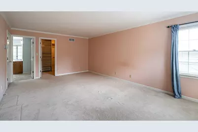 11723 N Bridgewater Dr, Mequon, WI 53092 - Photo 32