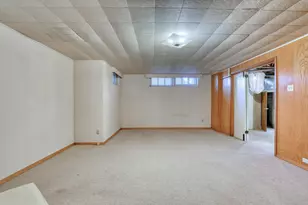 5800 W Howard Ave, Milwaukee, WI 53220 - Photo 24