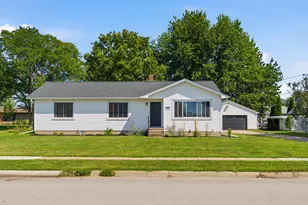 323 Mark St, West Salem, WI 54669 - Photo 4