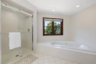 7123 W Lantern Ln, Mequon, WI 53092 - Photo 24