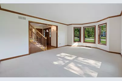 7123 W Lantern Ln, Mequon, WI 53092 - Photo 6