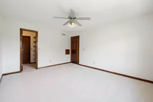 7123 W Lantern Ln, Mequon, WI 53092 - Photo 30