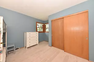 5405 N Shasta Dr, Glendale, WI 53209 - Photo 22