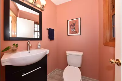 5405 N Shasta Dr, Glendale, WI 53209 - Photo 24