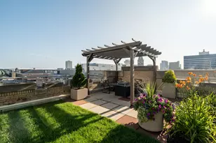 606 W Wisconsin Ave, Milwaukee, WI 53203 - Photo 22