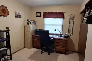 548 Oakwood Dr, Hartland, WI 53029 - Photo 14