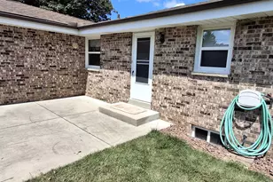 548 Oakwood Dr, Hartland, WI 53029 - Photo 16
