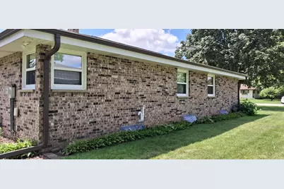 548  Oakwood Dr, Hartland, WI 53029 - Photo 22