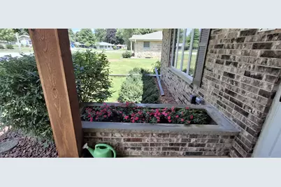 548  Oakwood Dr, Hartland, WI 53029 - Photo 20