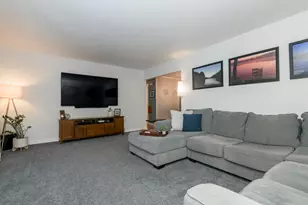 334 Maple Way, Waukesha, WI 53188 - Photo 12