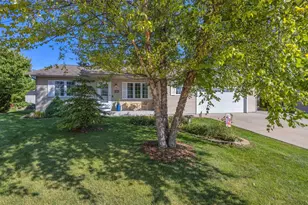 1632 Crane Ct, Sheboygan Falls, WI 53085 - Photo 2