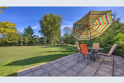 1632  Crane Ct, Sheboygan Falls, WI 53085 - Photo 24