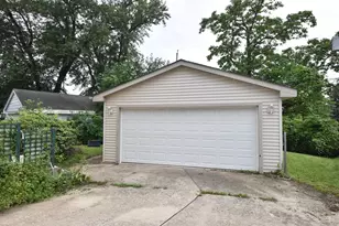 12132 223rd Ave, Salem Lakes, WI 53104 - Photo 32