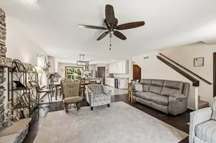 2748 Gateway Ave, Hartford, WI 53027 - Photo 4