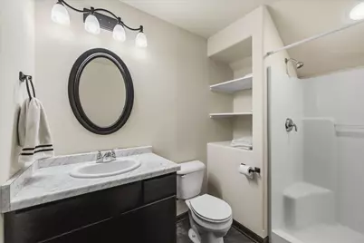2748  Gateway Ave, Hartford, WI 53027 - Photo 20