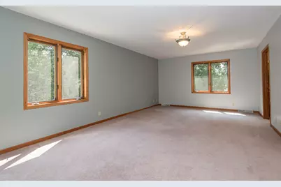 N52W14305  Thornhill Dr, Menomonee Falls, WI 53051 - Photo 34