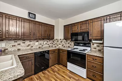 250 E Monroe St, Port Washington, WI 53074 - Photo 6