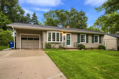 250 E Monroe St, Port Washington, WI 53074 - Photo 32