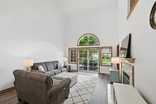 2995 River Birch Dr, Brookfield, WI 53045 - Photo 6
