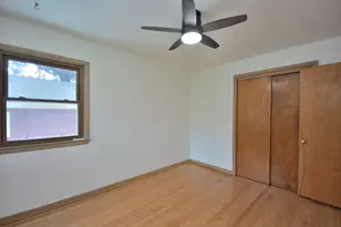3122 W Rochelle Ave, Glendale, WI 53209 - Photo 16