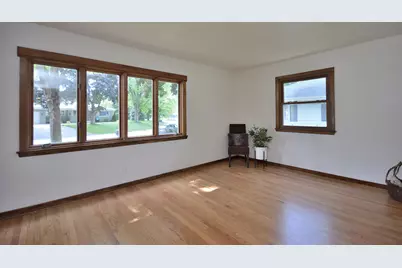3122 W Rochelle Ave, Glendale, WI 53209 - Photo 24